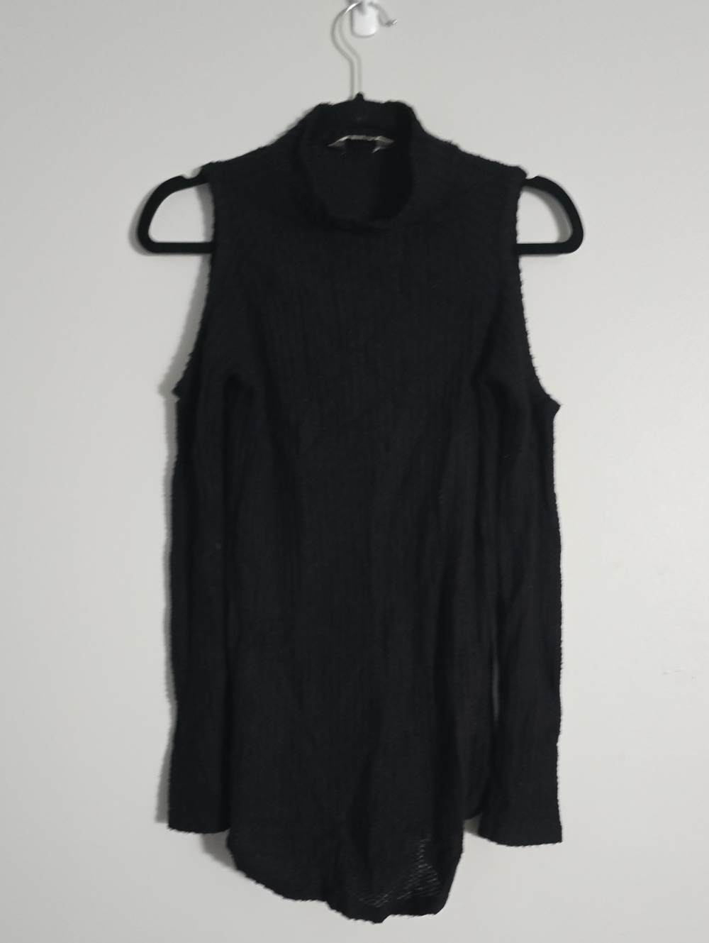 Cut-out Shoulder Ribbed Sweater